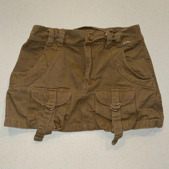 Princess Polly Khaki Cargo Skirt - Picture 3 of 4